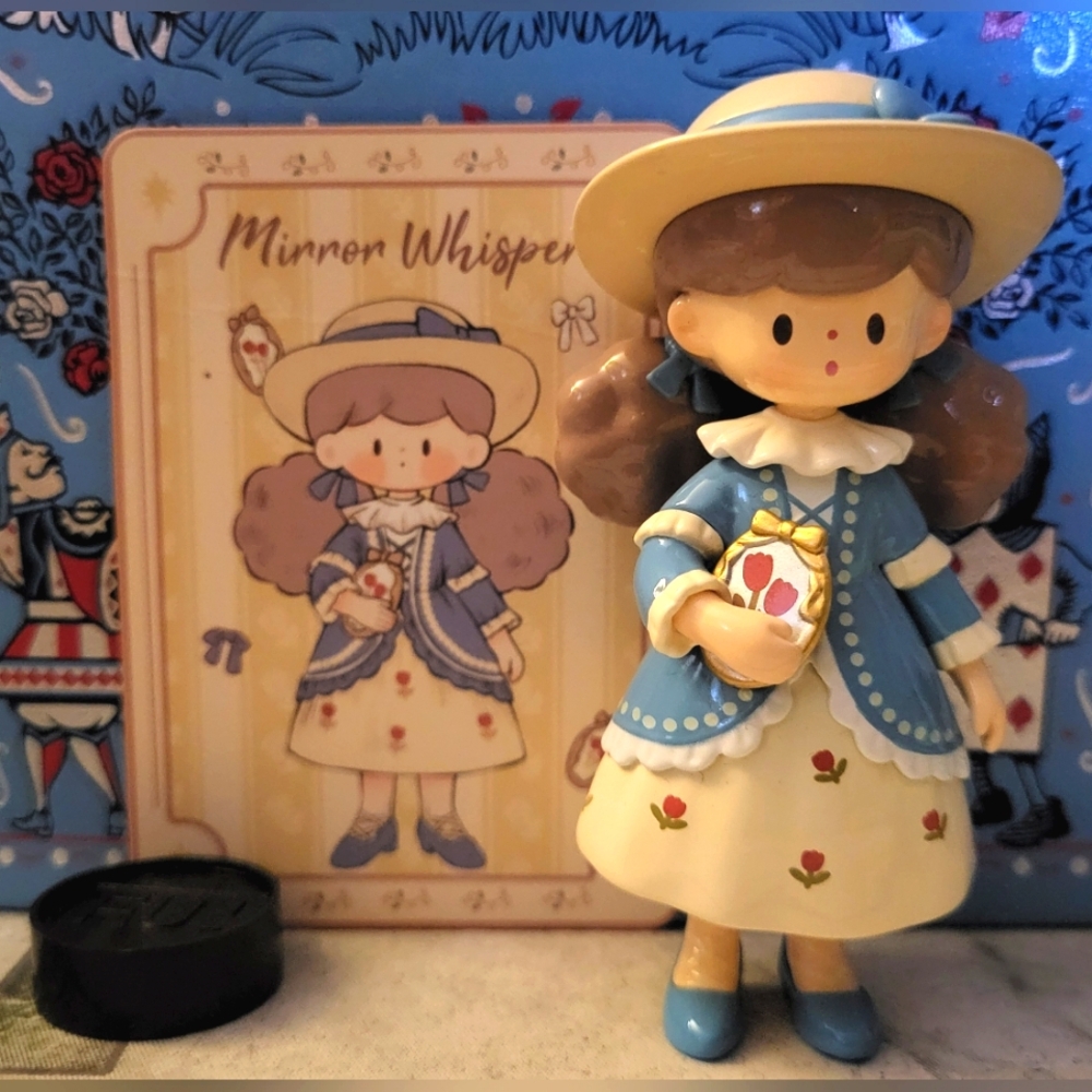 Finding Unicorn x Molinta: "Back to Rococo Series" Mirror Whisper + card + stand